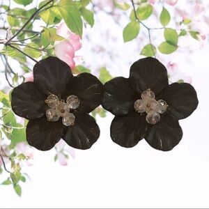 Black big natural shape petal floral acrylic post back earrings women OS